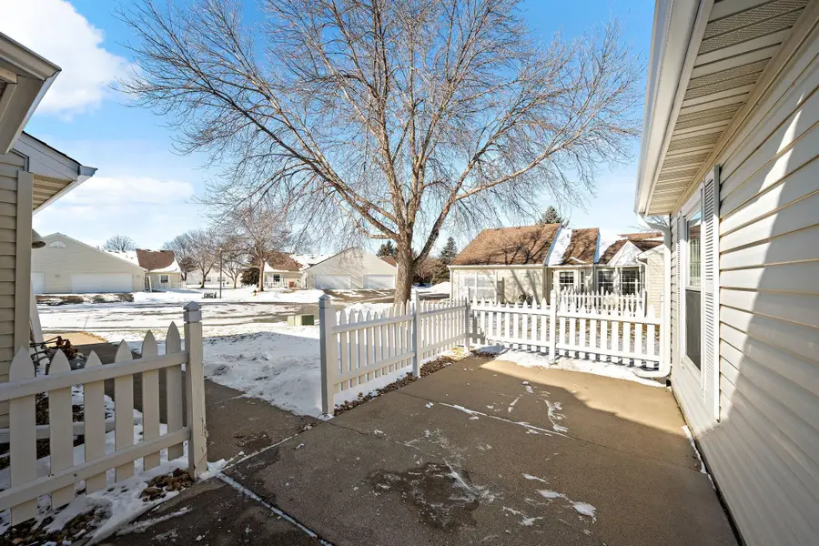 418 Sarazin Street, Shakopee, MN 55379 - #3