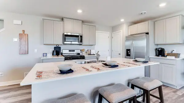 19365 137th Avenue N, Rogers, MN 55374