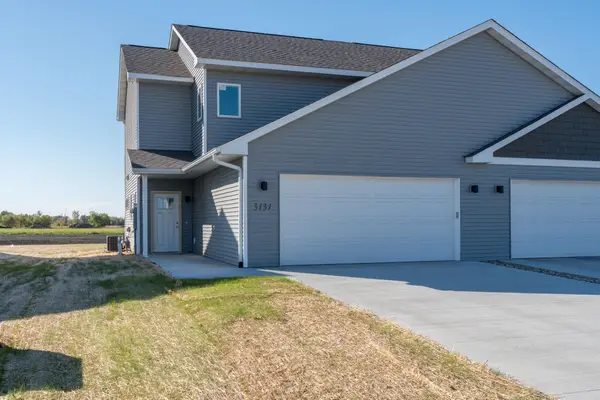 3201 & 3203 Noble Drive, Mankato, MN 56001