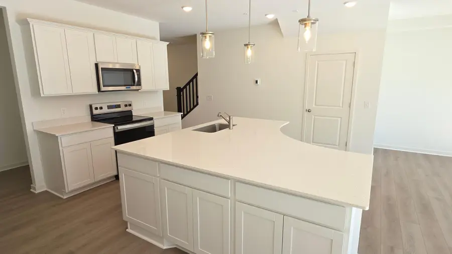 4747 Airlake Drive, Woodbury, MN 55129 - Image #3