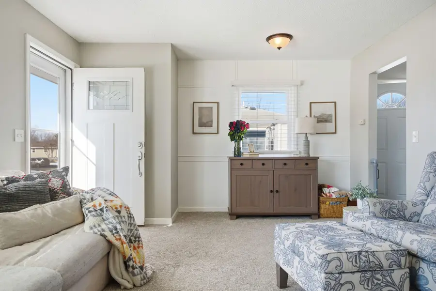 6430 Perry Avenue N, Brooklyn Center, MN 55429 - #2