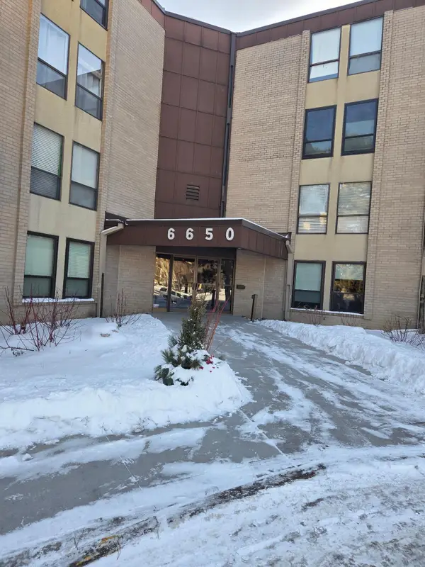 6650 Vernon Avenue S #208, Minneapolis, MN 55436