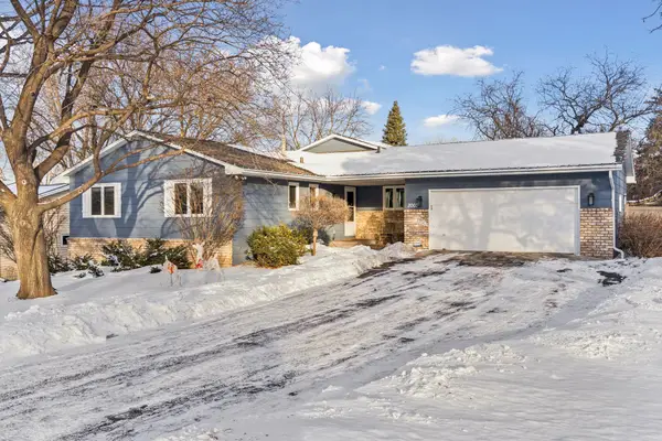 2003 Pleasant View Drive, Saint Paul, MN 55112