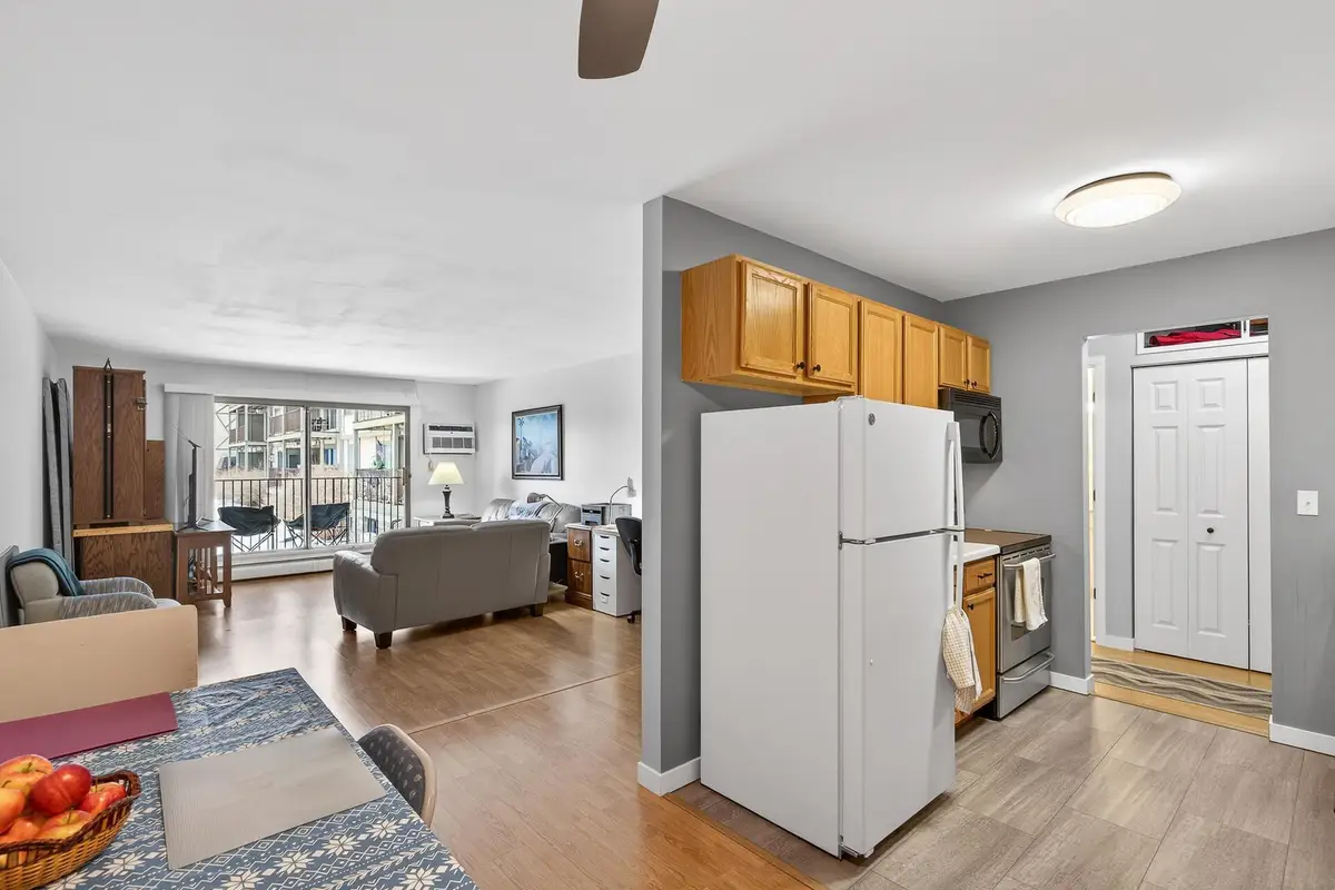 1304 W Medicine Lake Drive #119, Minneapolis, MN 55441 - #1