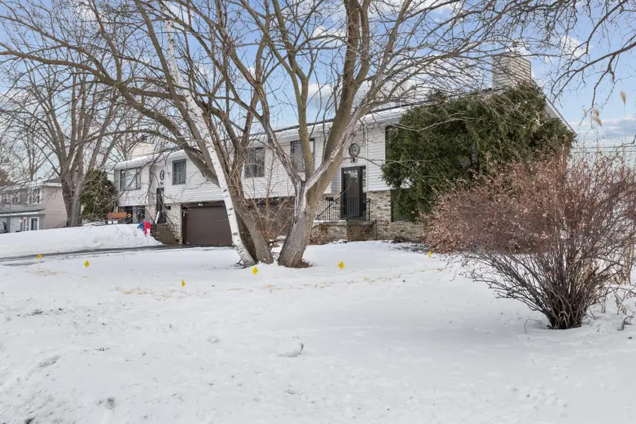 8119 28th Avenue N, Minneapolis, MN 55427 - Image #2