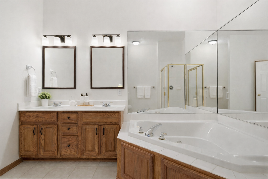 10395 Lancaster Cove, Woodbury, MN 55129 - #3