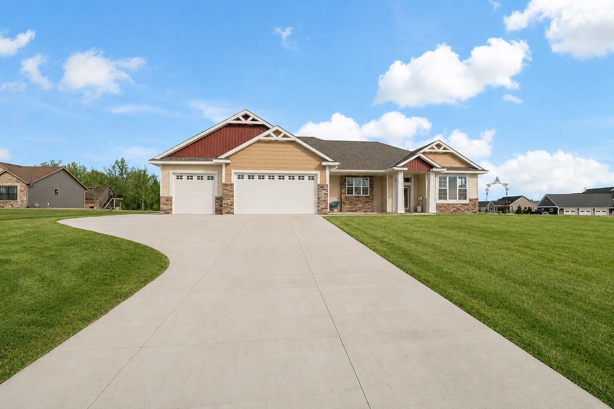1013 Birch Avenue Ne, Montgomery, MN 56069 - #1