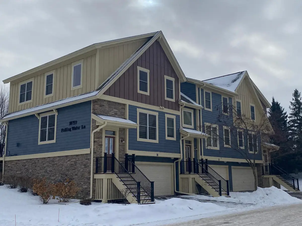 10759 Falling Water Lane #B, Woodbury, MN 55129 - Image #1