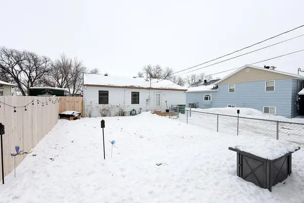 205 6th Avenue W, West Fargo, ND 58078