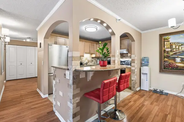 5645 Green Circle Drive #108, Hopkins, MN 55343