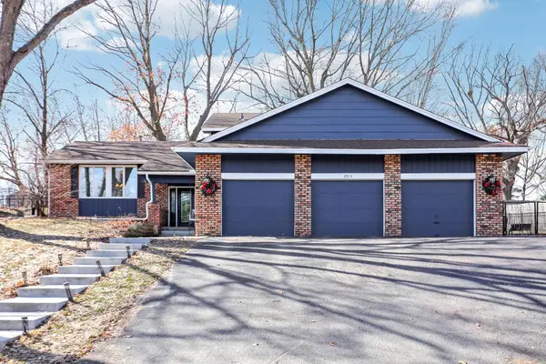 2915 Alvarado Lane N, Minneapolis, MN 55447