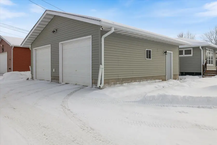 704 S 8th Ave W, Virginia, MN 55792 - Image #2