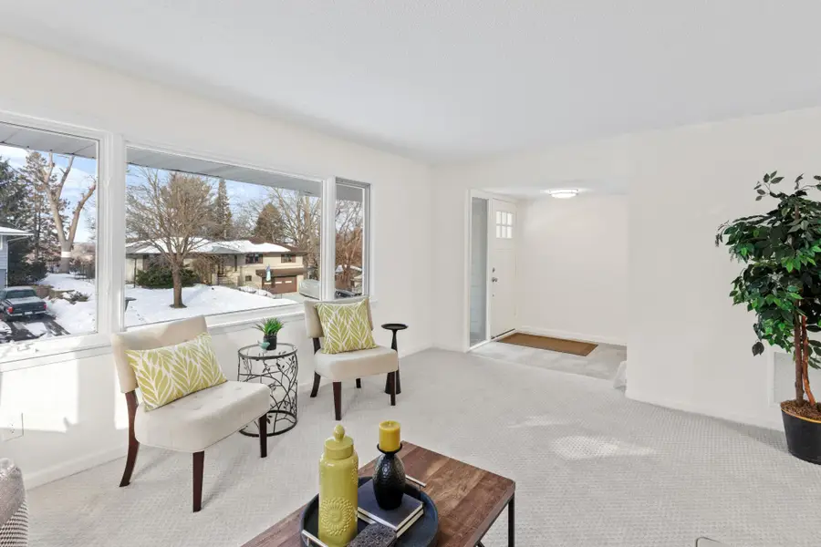 5547 Regis Trail Ne, Fridley, MN 55432 - #3