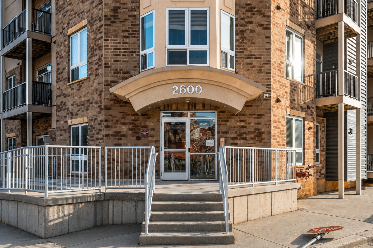 2600 University Avenue Se #106, Minneapolis, MN 55414 - #1