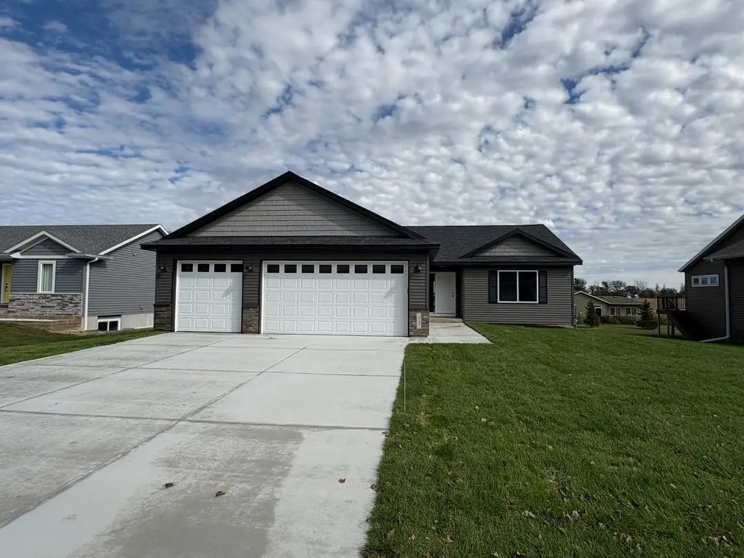 275 Hickory Lane Ne, Owatonna, MN 55060 - #1