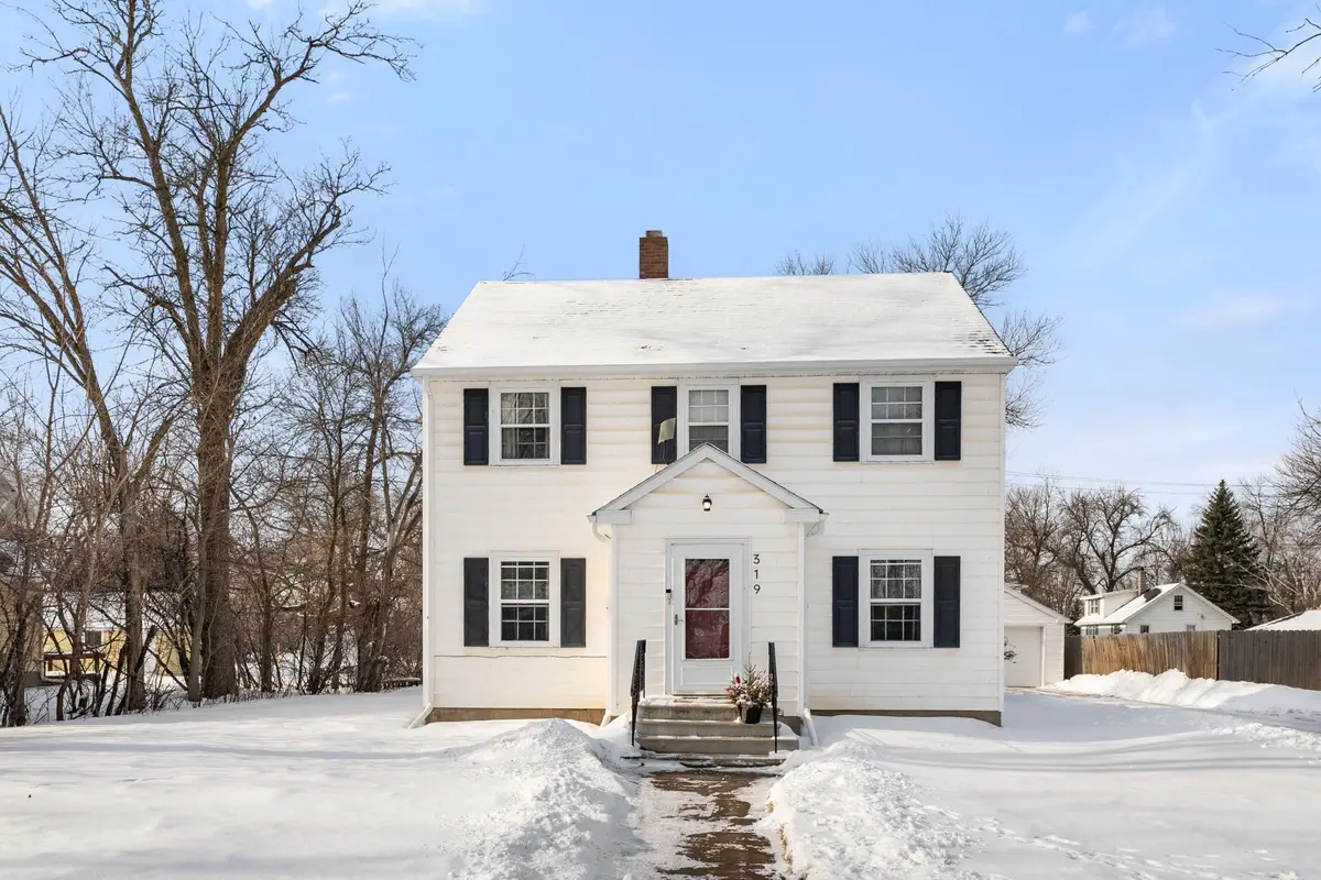 319 1st Avenue Nw, Mayville, ND 58257 - Image #1