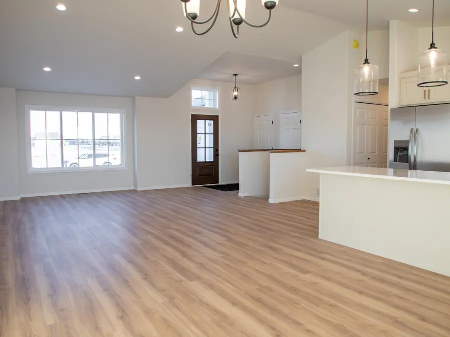 2962 74 Avenue S, Fargo, ND 58104 - Image #2