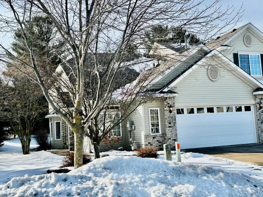 1726 Sunset Drive, Northfield, MN 55057 - #2