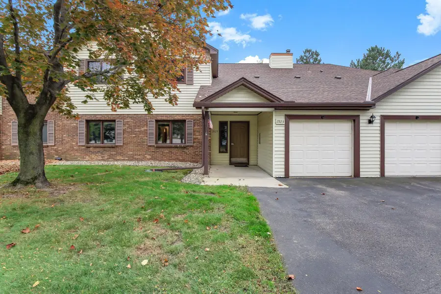 1923 Fox Ridge Drive #B, Saint Paul, MN 55118 - Image #3