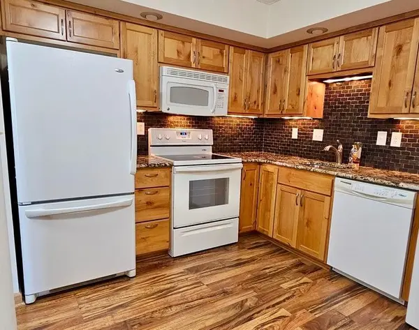 12600 Parkwood Drive #208, Burnsville, MN 55337