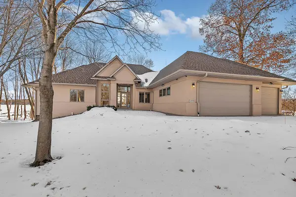 27179 Bayshore Drive, Isanti, MN 55040