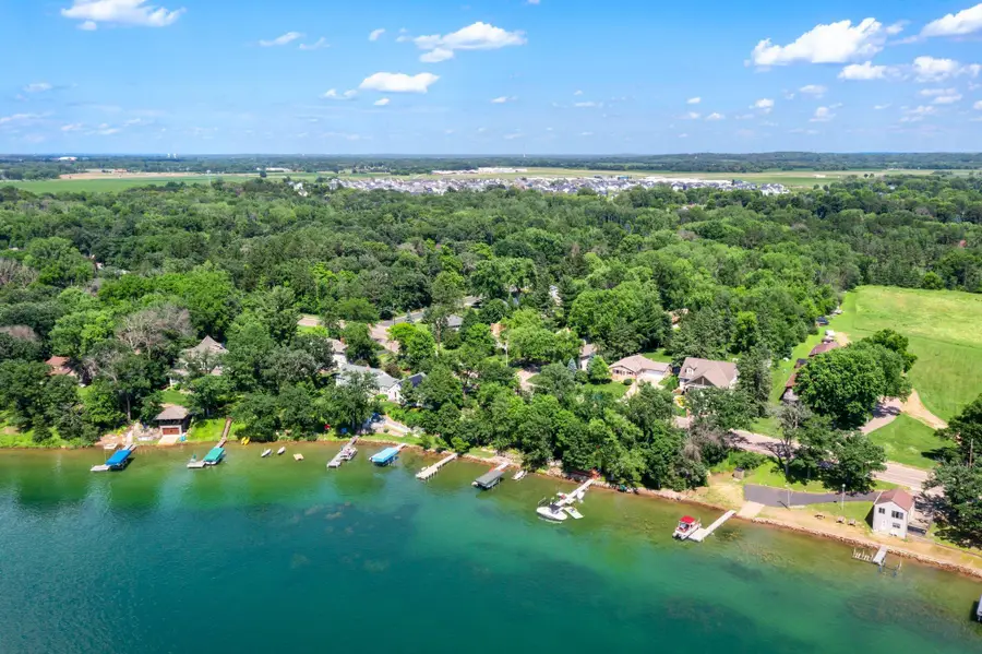 2929 Lake Elmo Avenue N, Lake Elmo, MN 55042 - #3