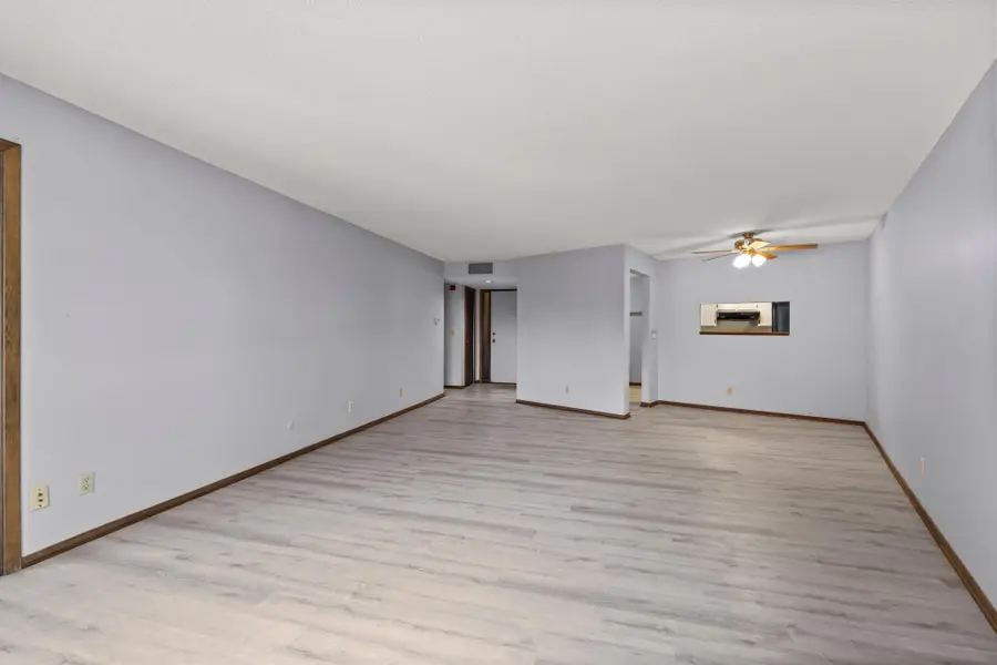 2485 Canabury Drive #212, Little Canada, MN 55117 - #3