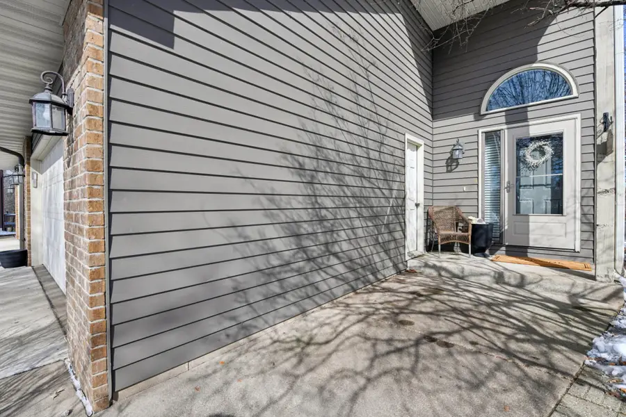 15700 Maple Island Court, Burnsville, MN 55306 - #3