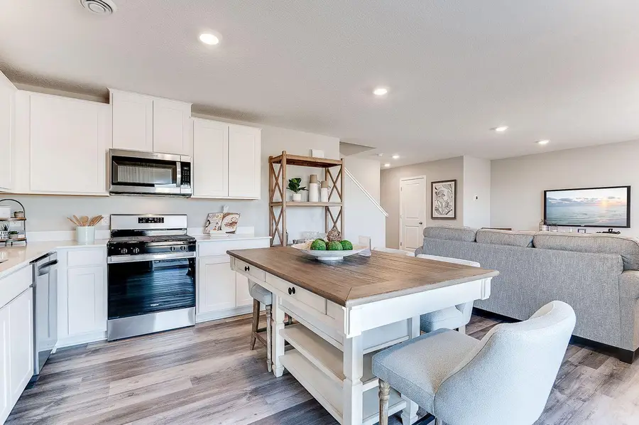 2119 Highview Ridge Court, Shakopee, MN 55379 - #2