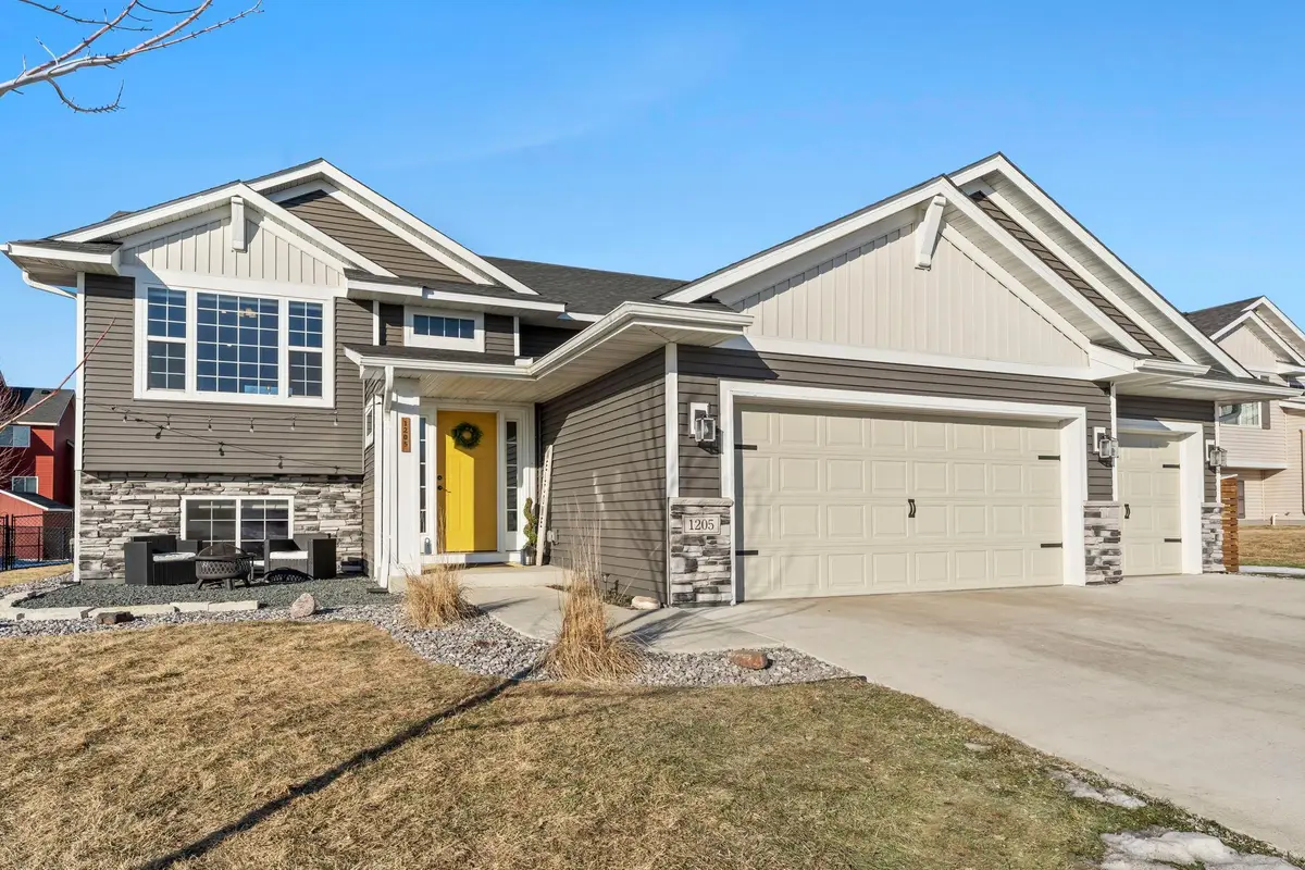 1205 Tikalsky Street Se, New Prague, MN 56071 - #1