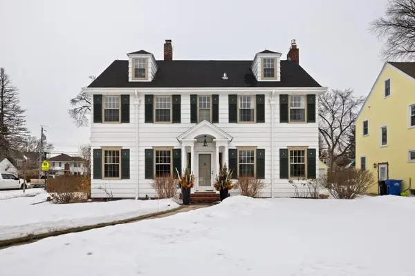 1502 8th Street S, Fargo, ND 58103