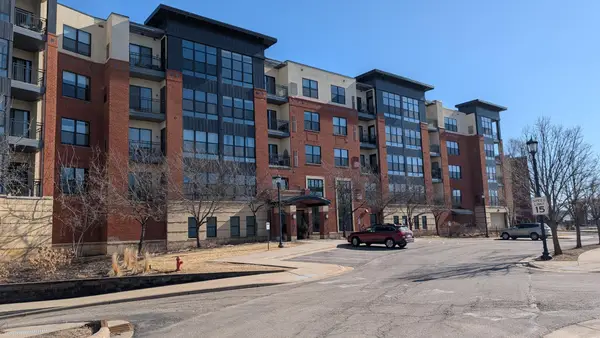101 Saint Olaf Avenue #413, Northfield, MN 55057