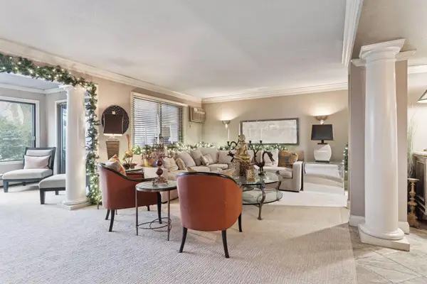 3076 Lexington Avenue N #A6, Saint Paul, MN 55113