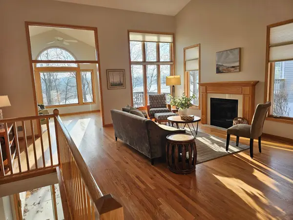 4660 Weston Woods Way, Saint Paul, MN 55127