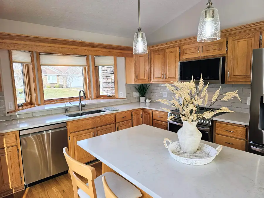 4660 Weston Woods Way, Saint Paul, MN 55127 - #2