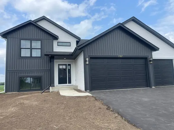 1787 Spruce Street, Farmington, MN 55024