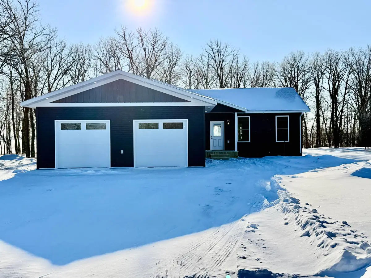 4331 State Hwy 11 Highway W, Karlstad, MN 56732 - #1