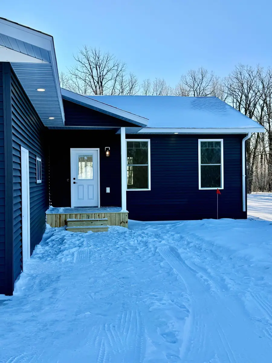 4331 State Hwy 11 Highway W, Karlstad, MN 56732 - #2