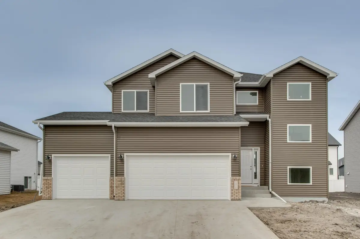 5816 James Drive W, West Fargo, ND 58078 - #1