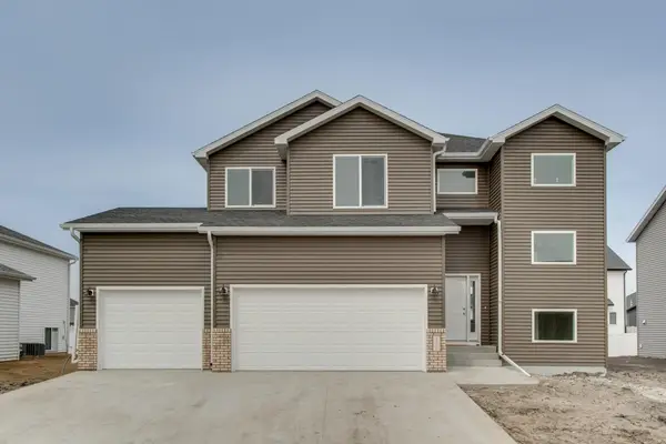 5816 James Drive W, West Fargo, ND 58078