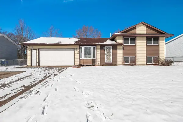 10572 Crooked Lake Boulevard Nw, Minneapolis, MN 55433