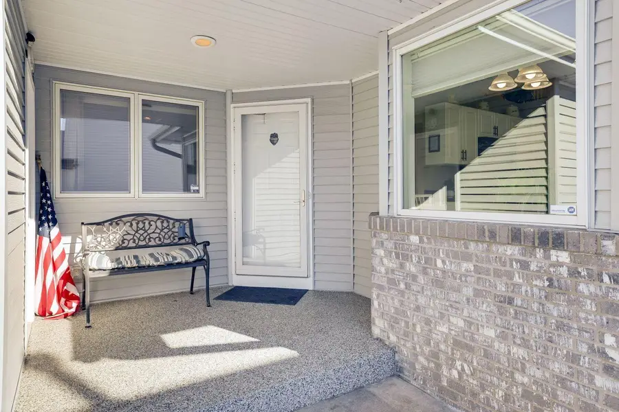 5670 Heather Ridge Drive, Saint Paul, MN 55126 - #2