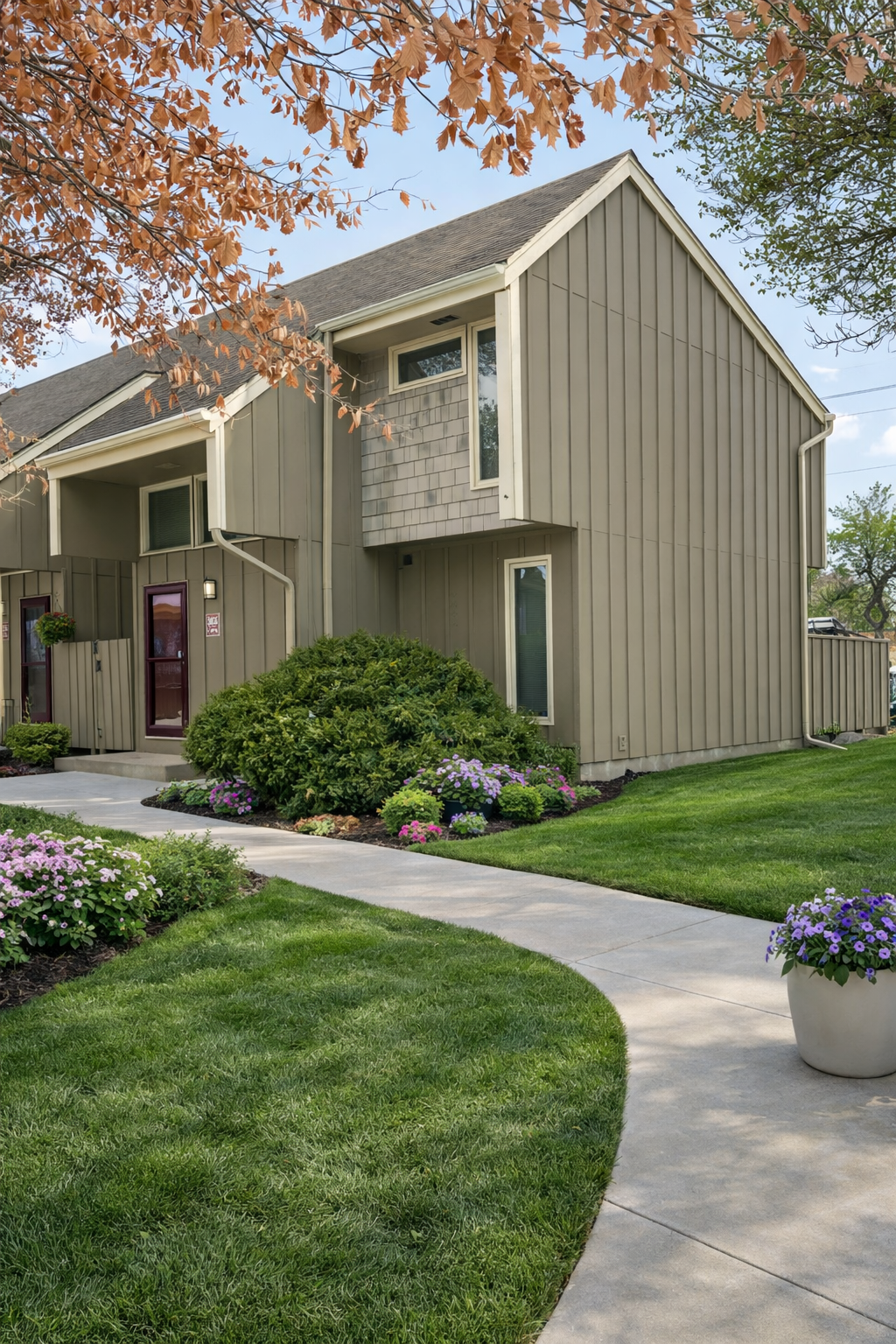 365 E 43rd Street, Minneapolis, MN 55409 - #1