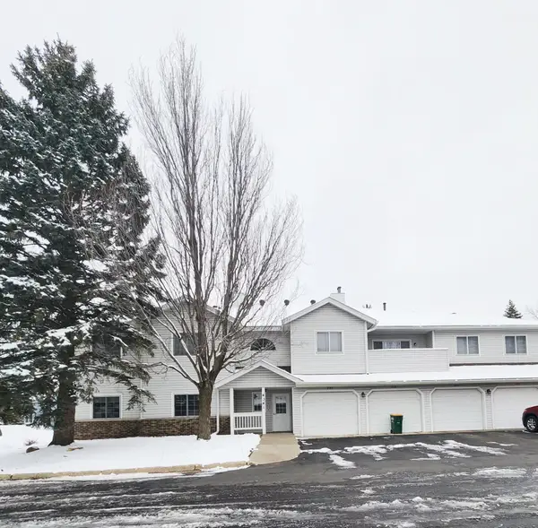 4041 Maureen Drive Ne #103, Minneapolis, MN 55421