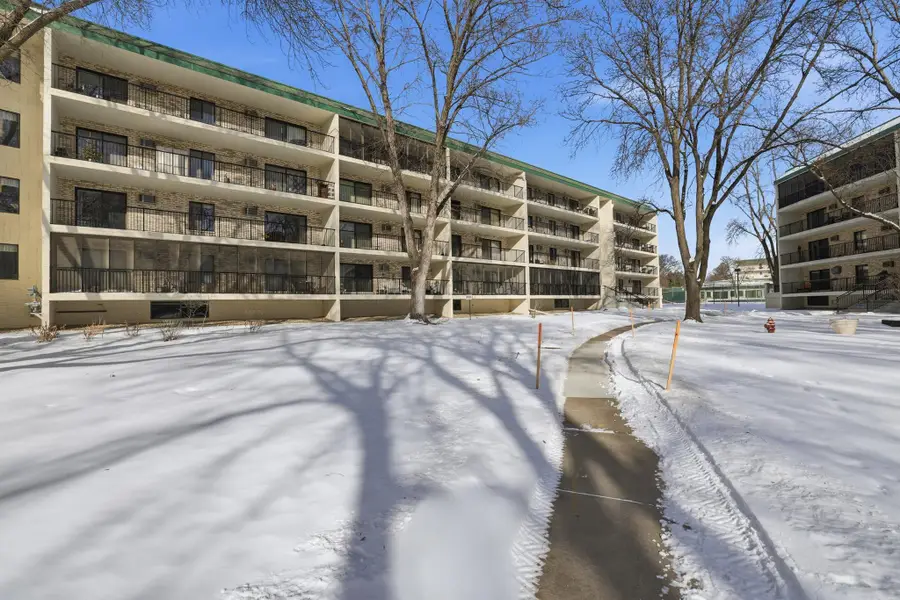 10531 Cedar Lake Road #312, Hopkins, MN 55305 - #2