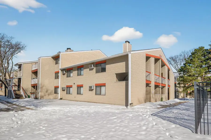 350 Shelard Parkway #101, Minneapolis, MN 55426 - #2