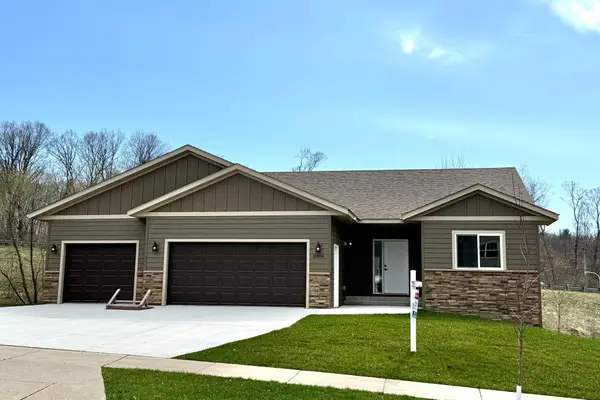 2804 Oak Lawn Drive, Northfield, MN 55057