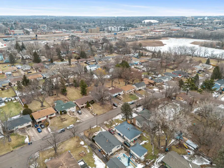 1715 Louise Avenue, Saint Paul, MN 55106 - #2