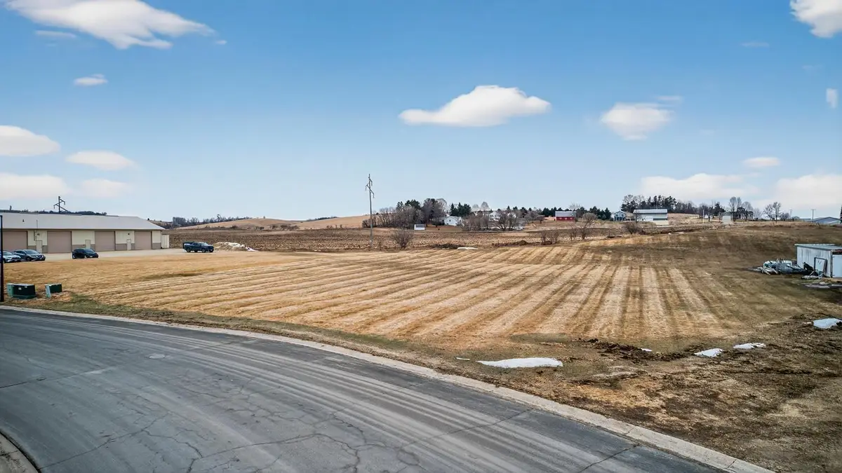 133 W Circle Drive, Saint Charles, MN 55972 - #1