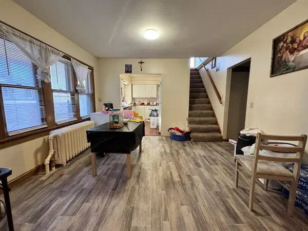 1022 Wakefield Avenue, Saint Paul, MN 55106